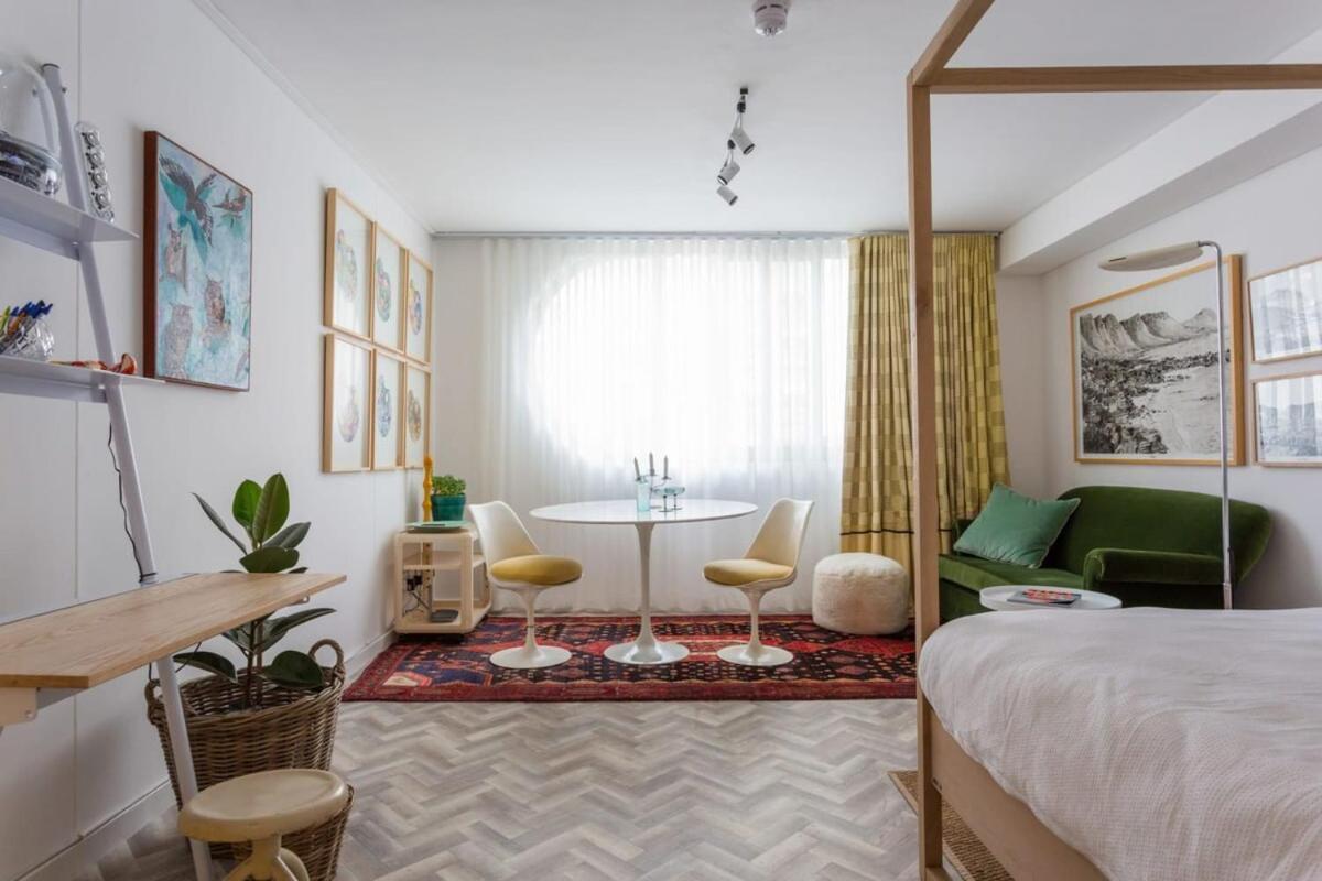Mid Century Modern Central Upper City Kaapstad Buitenkant foto
